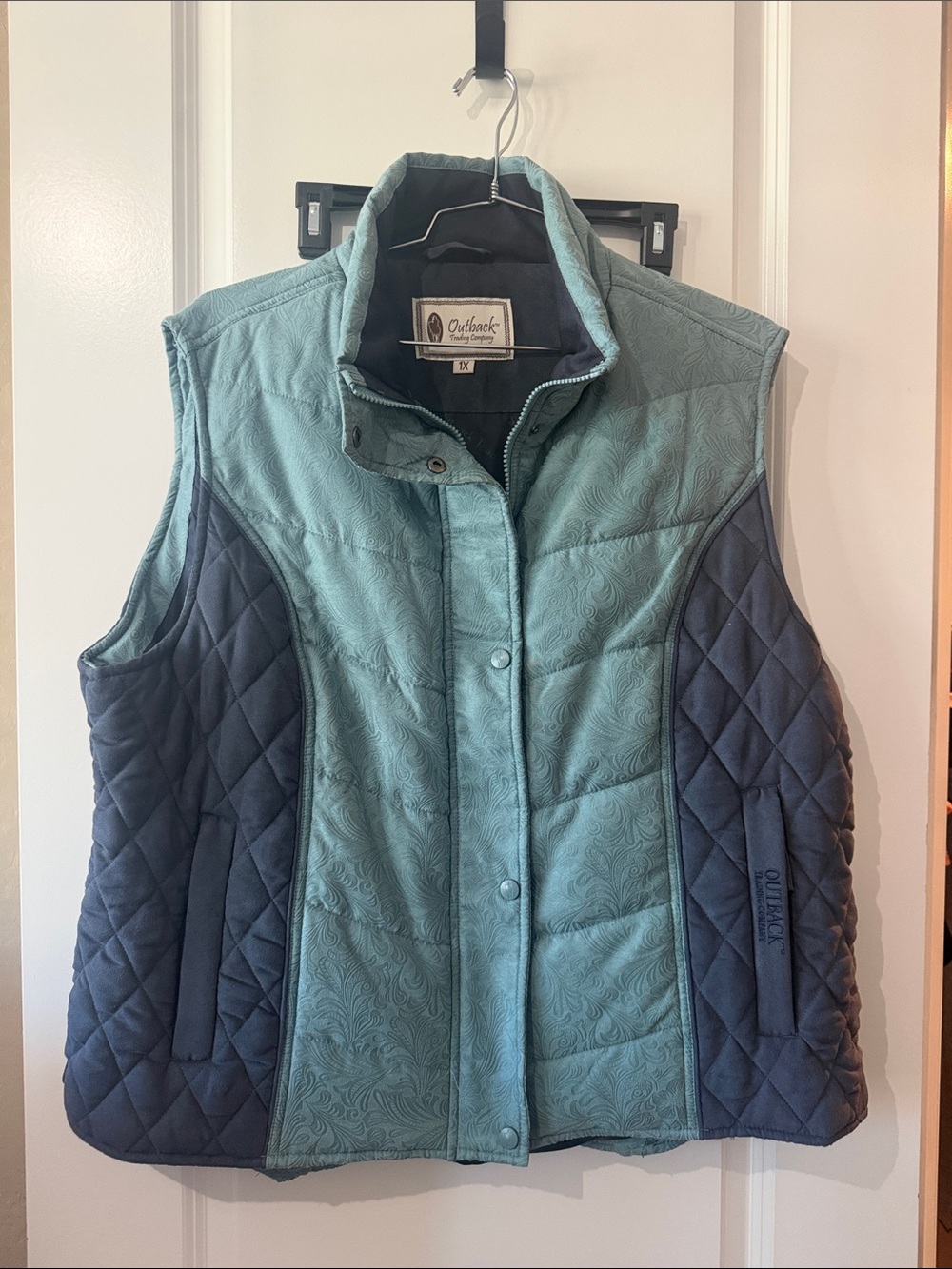 Outback Quilted Vest in Teal and Navy